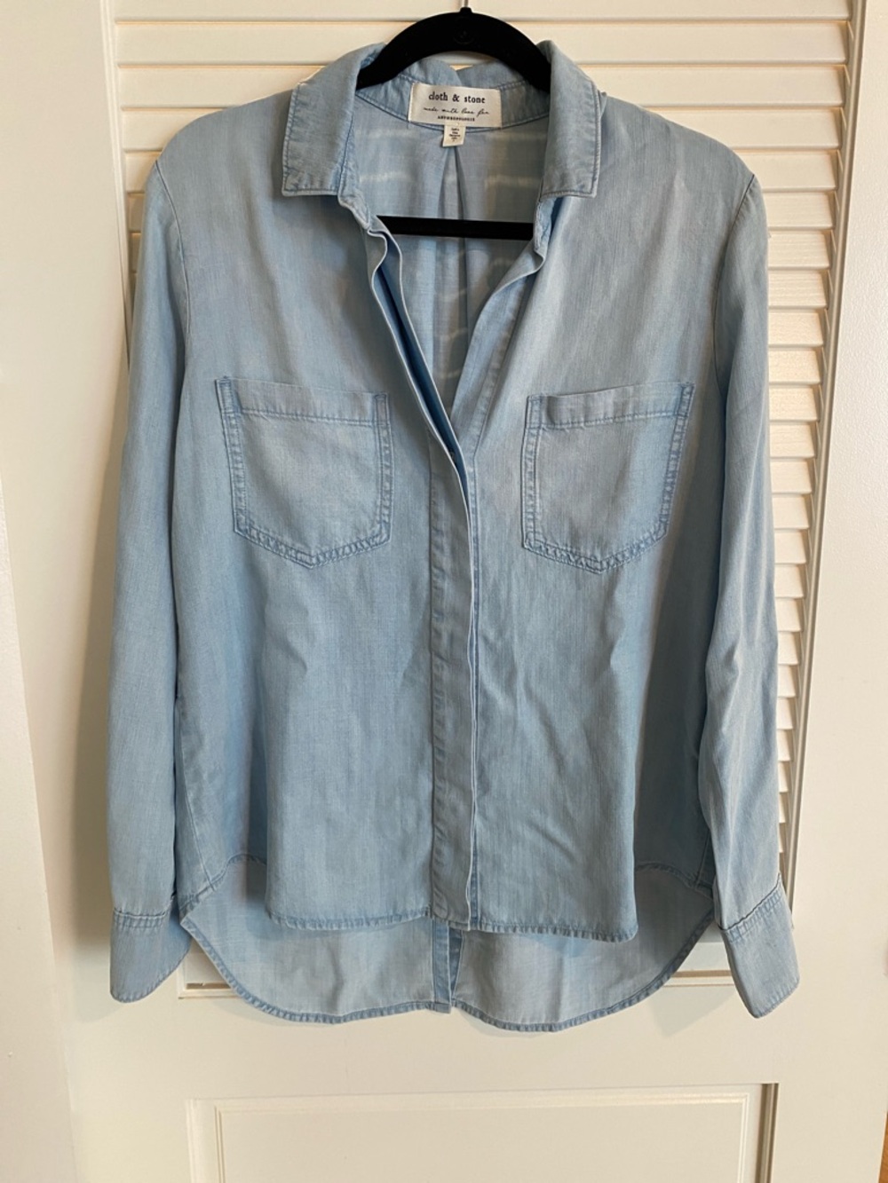 Anthropology-Cloth & Stone Light Blue Chambray Shirt